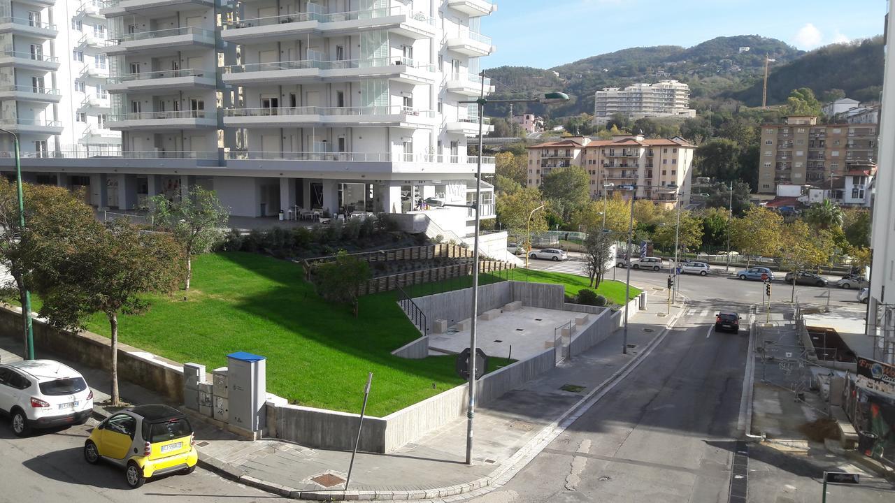 Smart B&B Salerno Eksteriør billede